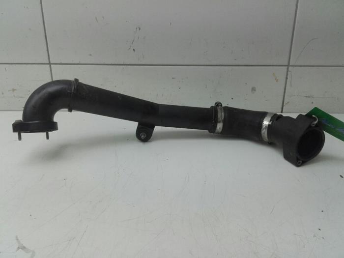 Gebrauchte Intercooler Schlauch Seat Ateca (5FPX) 1.6 TDI 16V Preis € 61,95 Margenregelung angeboten von Wessel Parts & Service B.V.