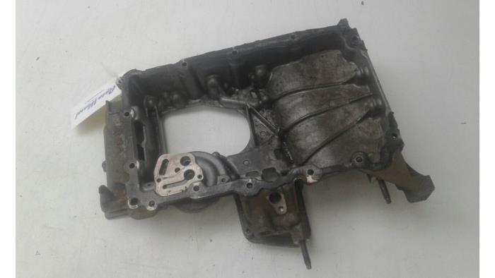Gebrauchte Ölwanne Peugeot 2008 (UD/UK/UR/US/UX) 1.2 VTi 12V PureTech 130 Preis € 51,45 Margenregelung angeboten von Wessel Parts & Service B.V.