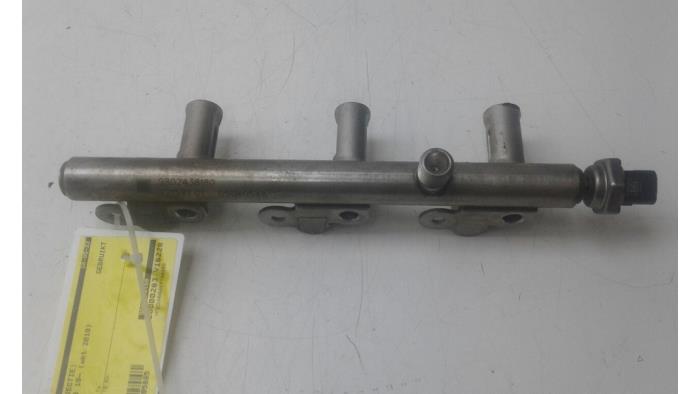Usagé Système d'injection Peugeot 2008 (UD/UK/UR/US/UX) 1.2 VTi 12V PureTech 130 Prix € 40,95 Règlement à la marge proposé par Wessel Parts & Service B.V.