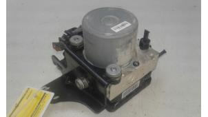 Used ABS pump Kia Sportage (QL) 1.6 GDI 132 16V 4x2 Price € 249,00 Margin scheme offered by Autobedrijf G.H. Wessel B.V.