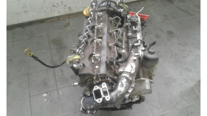 Motor from a Opel Astra H SW (L35) 1.7 CDTi 16V 2008