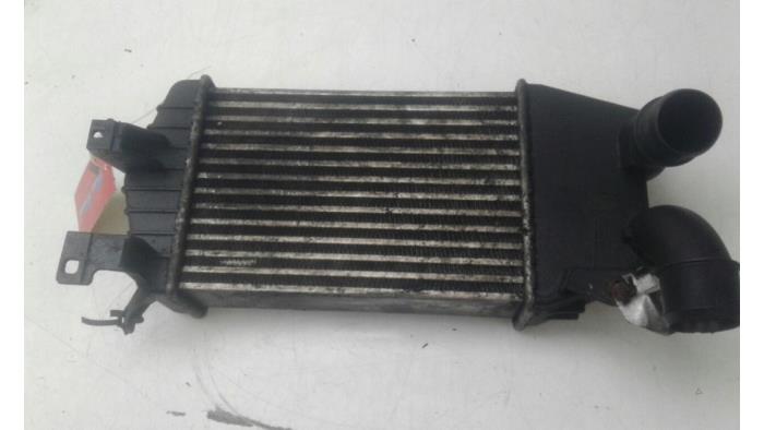 Usados Intercooler Opel Astra H SW (L35) 1.7 CDTi 16V Precio € 51,45 Norma de margen ofrecido por Wessel Parts & Service B.V.