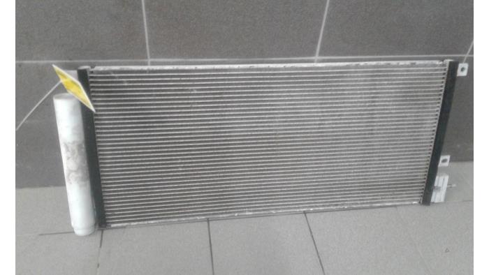 Usagé Radiateur clim Opel Mokka X Prix € 103,95 Règlement à la marge proposé par Wessel Parts & Service B.V.