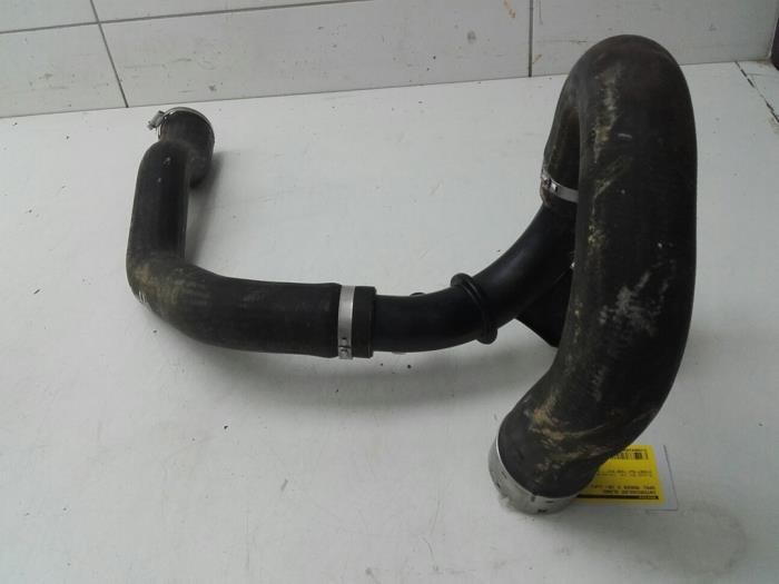 Gebrauchte Intercooler Schlauch Opel Mokka X Preis € 72,45 Margenregelung angeboten von Wessel Parts & Service B.V.