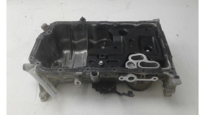 Used Sump Kia Sportage (QL) 1.6 CRDi 16V Eco-Dynamics+ Price € 131,25 Margin scheme offered by Wessel Parts & Service B.V.