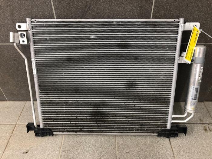Usagé Radiateur clim Nissan Juke (F15) 1.2 DIG-T 16V Prix € 131,25 Règlement à la marge proposé par Wessel Parts & Service B.V.