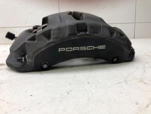 Used Front brake calliper, right Porsche Panamera (971G) 2.9 V6 24V 4 E-Hybrid Price € 349,00 Margin scheme offered by Autobedrijf G.H. Wessel B.V.