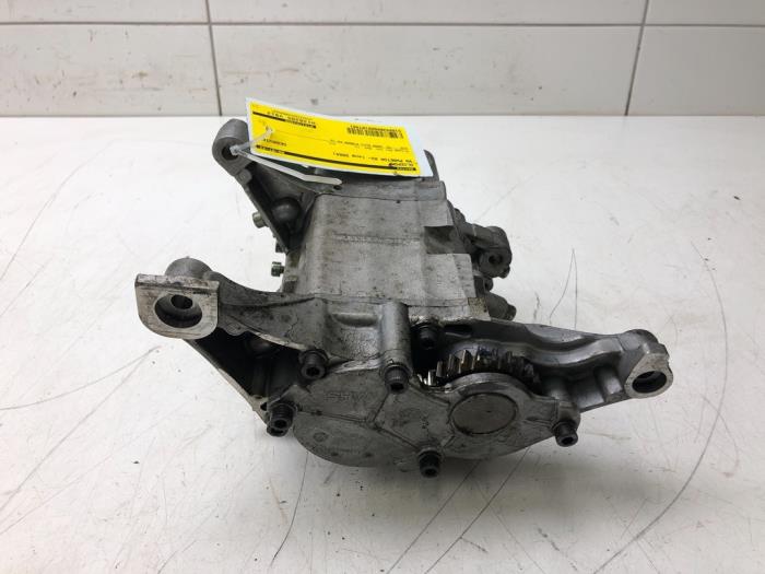 Gebrauchte Ölpumpe Volkswagen Phaeton (3D) 5.0 V10 TDI 4Motion Preis € 208,95 Margenregelung angeboten von Wessel Parts & Service B.V.