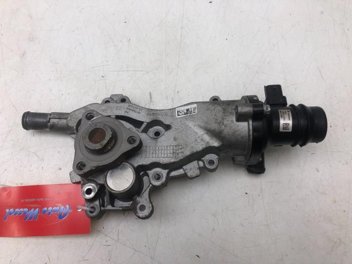 Begagnade Vattenpump Chevrolet Trax 1.4 Turbo 16V 4x2 Pris € 47,25 Marginaltabell erbjuds av Wessel Parts & Service B.V.
