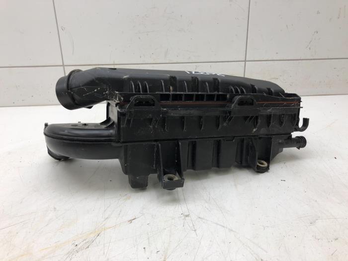 Begagnade Luftfilterhus Opel Grandland/Grandland X 1.2 Turbo 12V Pris € 30,45 Marginaltabell erbjuds av Wessel Parts & Service B.V.