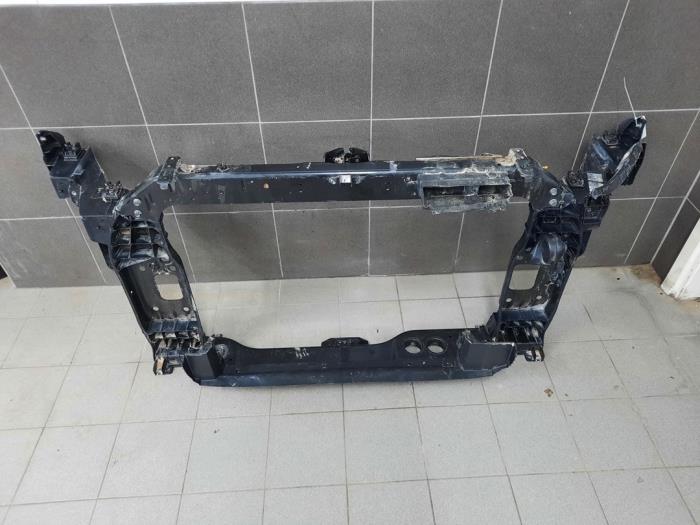 Begagnade Front Kia Sportage (QL) 1.6 CRDi 16V 116 Pris € 261,45 Marginaltabell erbjuds av Wessel Parts & Service B.V.