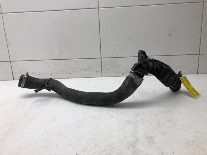 Usagé Tube intercooler Peugeot Rifter (ER/EC/EZ) 1.5 BlueHDi 100 Prix € 51,45 Règlement à la marge proposé par Wessel Parts & Service B.V.