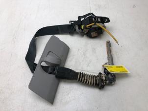 Used Seatbelt tensioner, left Kia Sportage (QL) 1.6 CRDi 16V 116 Price on request offered by Autobedrijf G.H. Wessel B.V.