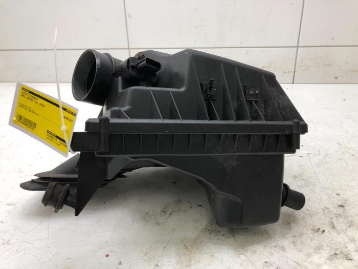 Begagnade Luftfilterhus Opel Zafira Tourer (P12) 1.4 Turbo 16V ecoFLEX Pris € 131,25 Marginaltabell erbjuds av Wessel Parts & Service B.V.