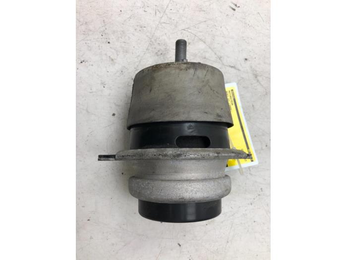 Used Engine mount Audi Q7 (4LB) 3.0 TDI V6 24V Price € 30,45 Margin scheme offered by Wessel Parts & Service B.V.