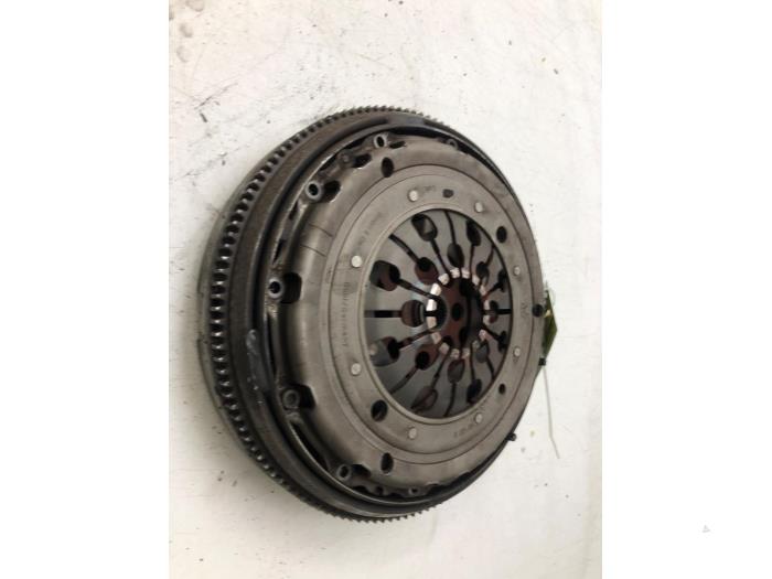 Gebrauchte Schwungrad Volkswagen Transporter/Caravelle T4 2.4 D Preis € 208,95 Margenregelung angeboten von Wessel Parts & Service B.V.