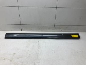 Used Sill, right Mercedes EQV Price € 89,00 Margin scheme offered by Autobedrijf G.H. Wessel B.V.