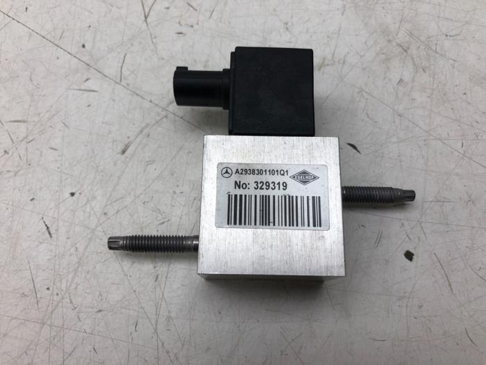 Begagnade Diverse Mercedes EQV 300 Pris € 40,95 Marginaltabell erbjuds av Wessel Parts & Service B.V.