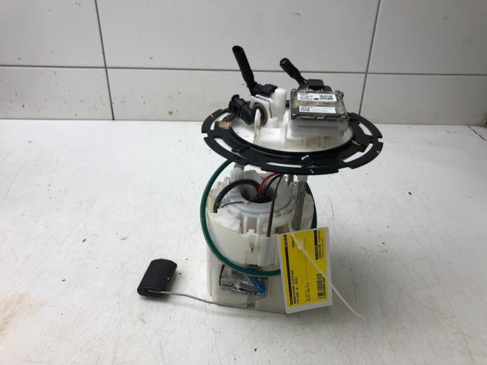 Bomba eléctrica de combustible de un Kia Niro I (DE) 1.6 GDI Hybrid 2019