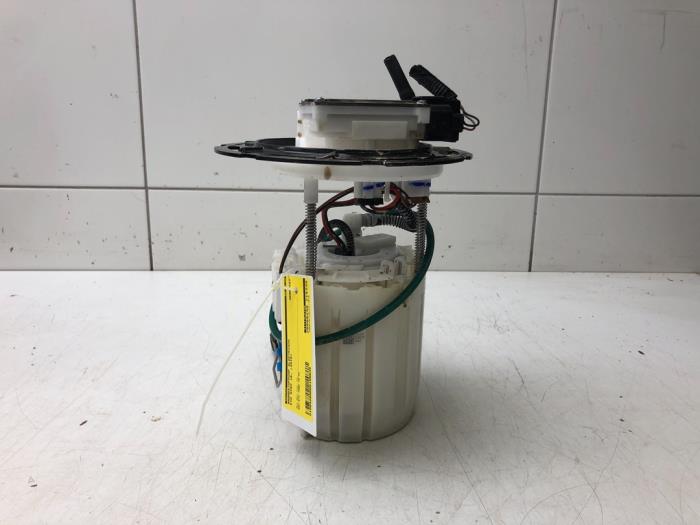 Bomba eléctrica de combustible de un Kia Niro I (DE) 1.6 GDI Hybrid 2019