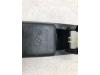 Electric window switch from a Renault Zoé (AG), 2012 51kW, Hatchback, 4-dr, Electric, 51kW (69pk), FWD, 2015-09 2020