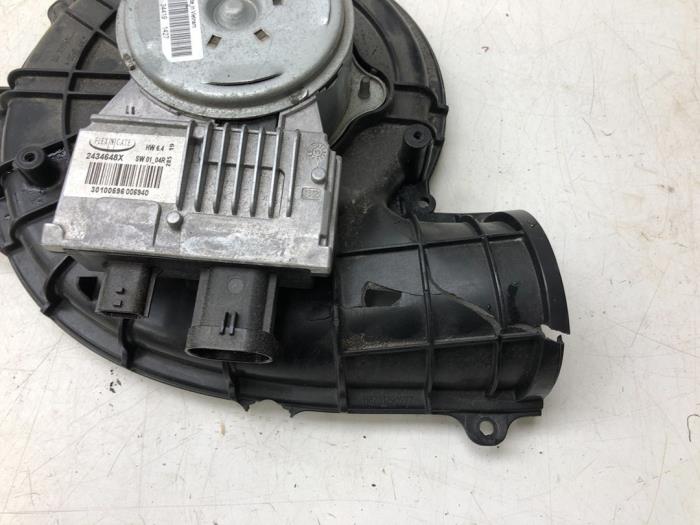 Fan motor Renault Zoé 51kW - 2434648X 