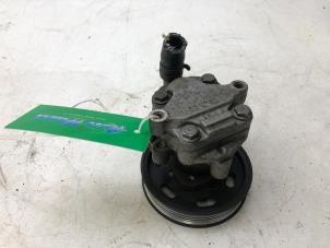 Used Power steering pump Volkswagen Caddy III (2KA,2KH,2CA,2CH) 1.9 TDI Price € 49,00 Margin scheme offered by Autobedrijf G.H. Wessel B.V.