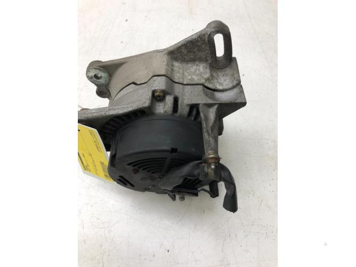 Gebrauchte Dynamo Seat Inca (6K9) 1.9 D Preis € 61,95 Margenregelung angeboten von Wessel Parts & Service B.V.