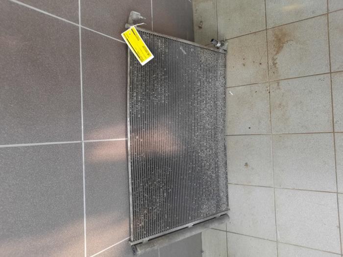 Usagé Radiateur clim Mercedes C Estate (S205) C-200d 2.2 16V Prix € 208,95 Règlement à la marge proposé par Wessel Parts & Service B.V.