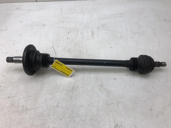 Begagnade Drivaxel, vänster bak Mercedes C Estate (S205) C-200d 2.2 16V Pris € 131,25 Marginaltabell erbjuds av Wessel Parts & Service B.V.