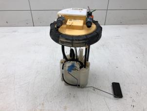 Used Electric fuel pump Opel Combo Life/Tour 1.5 CDTI 130 Price € 89,00 Margin scheme offered by Autobedrijf G.H. Wessel B.V.