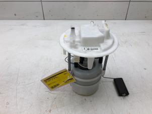 Used Electric fuel pump Opel Corsa F (UB/UH/UP) 1.2 12V 75 Price € 99,00 Margin scheme offered by Autobedrijf G.H. Wessel B.V.