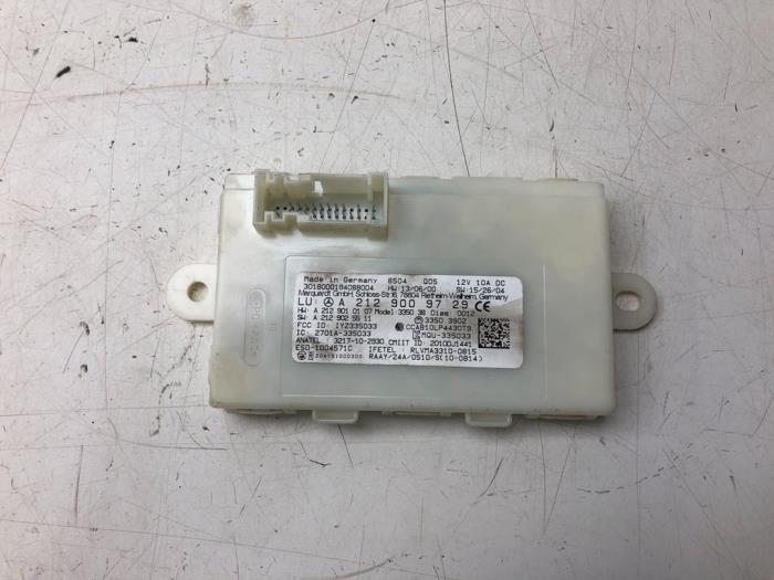 Używane Modul keyless vehicle Mercedes CLA Shooting Brake (117.9) 1.6 CLA-180 16V Cena € 72,45 Procedura marży oferowane przez Wessel Parts & Service B.V.