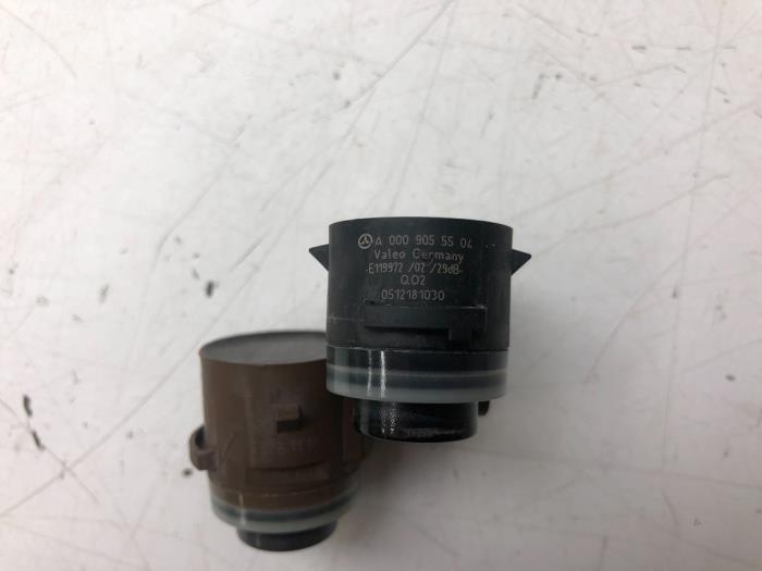 PDC Sensor Set van een Mercedes-Benz CLA Shooting Brake (117.9) 1.6 CLA-180 16V 2019
