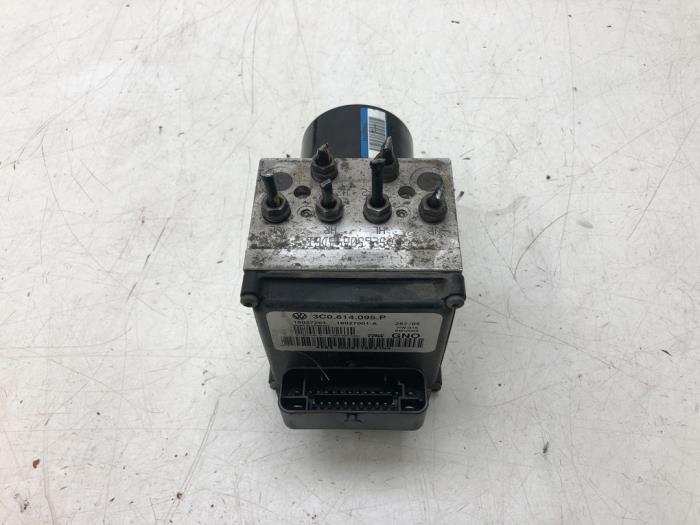 Begagnade ABS-pump Volkswagen Passat Variant (3C5) 2.0 FSI 16V Pris € 93,45 Marginaltabell erbjuds av Wessel Parts & Service B.V.