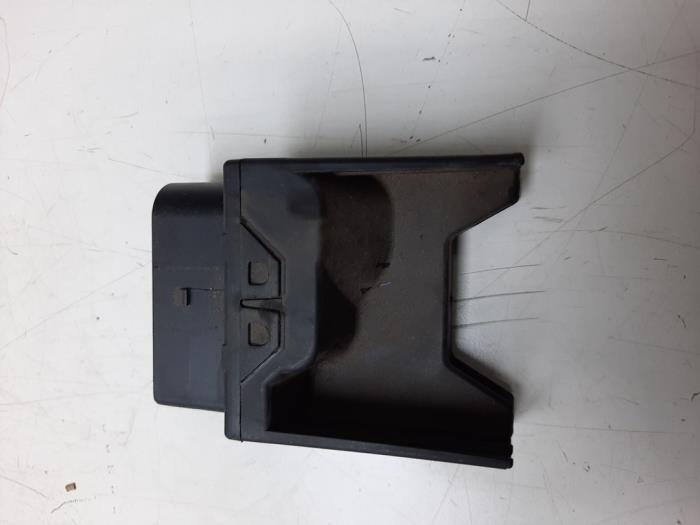 Usagé Module pompe carburant Audi A3 Sportback (8VA/8VF) 1.5 35 TFSI 16V Prix € 36,75 Règlement à la marge proposé par Wessel Parts & Service B.V.