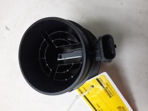 Used Airflow meter Mercedes Vito (447.6) 2.0 114 CDI 16V Price € 89,00 Margin scheme offered by Autobedrijf G.H. Wessel B.V.