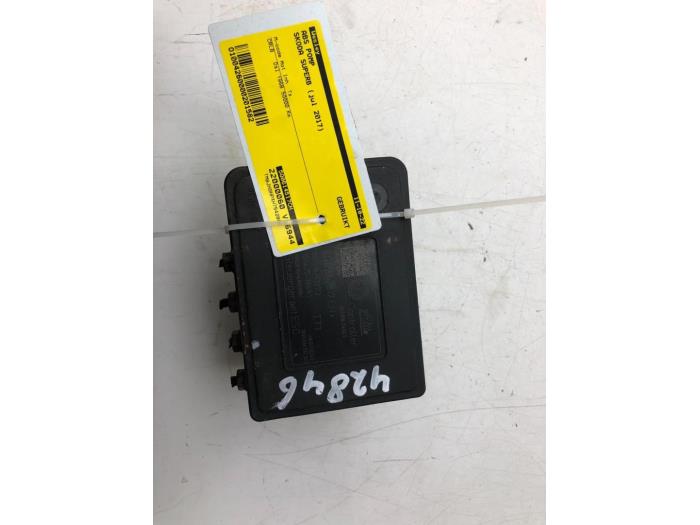 Używane Pompa ABS Skoda Superb Combi (3V5) 2.0 TDI Cena € 236,25 Procedura marży oferowane przez Wessel Parts & Service B.V.