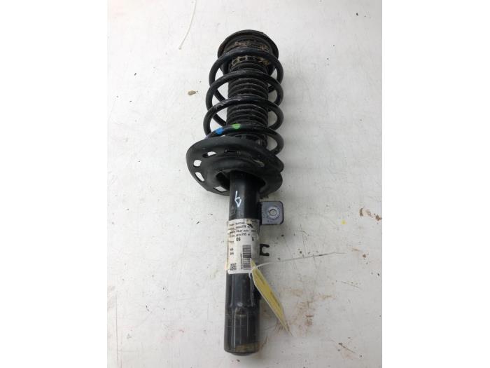Front shock absorber rod, left from a Peugeot 2008 (CU) 1.2 12V e-THP PureTech 110 2019