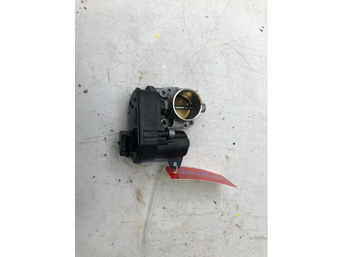 Gebrauchte Drosselklappengehäuse Opel Corsa F (UB/UH/UP) 1.2 12V 75 Preis € 40,95 Margenregelung angeboten von Wessel Parts & Service B.V.