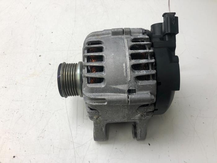 Usagé Dynamo Opel Grandland (X) 1.2 Turbo 12V Prix € 40,95 Règlement à la marge proposé par Wessel Parts & Service B.V.