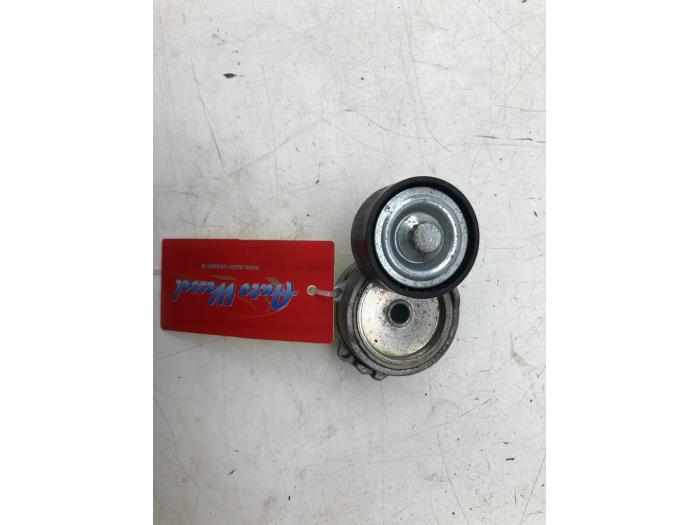 Usados Rodillo tensor correa múltiple Opel Grandland (X) 1.2 Turbo 12V Precio € 36,75 Norma de margen ofrecido por Wessel Parts & Service B.V.