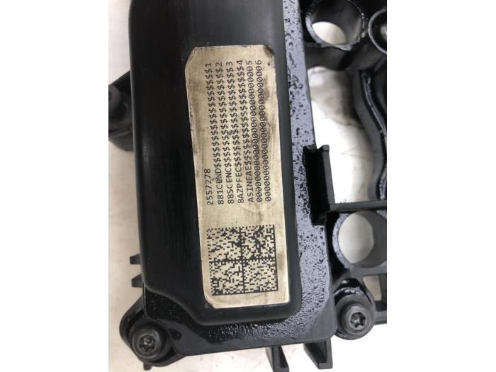 Gebrauchte Ventildeckel Mercedes Vito (447.6) 2.2 114 CDI 16V Preis € 72,45 Margenregelung angeboten von Wessel Parts & Service B.V.