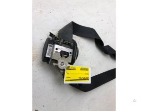 Used Seatbelt tensioner, right Peugeot 208 I (CA/CC/CK/CL) 1.2 12V e-THP PureTech 110 Price on request offered by Autobedrijf G.H. Wessel B.V.