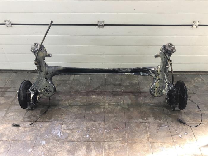 Usagé Train arrière complet Opel Astra K 1.4 Turbo 16V Prix € 198,45 Règlement à la marge proposé par Wessel Parts & Service B.V.
