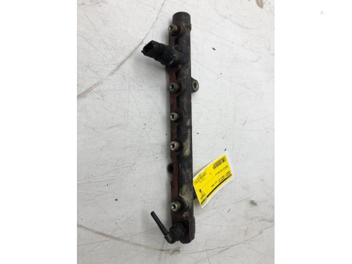 Usagé Système d'injection Renault Trafic New (FL) 1.9 dCi 100 16V Prix € 51,45 Règlement à la marge proposé par Wessel Parts & Service B.V.