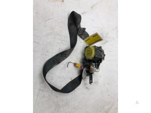 Used Seatbelt tensioner, right Kia Rio IV (YB) 1.2 MPI 16V Price on request offered by Autobedrijf G.H. Wessel B.V.