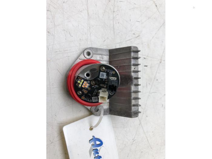 Używane Modułowy reflektor LED Hyundai i30 (PDEB5/PDEBB/PDEBD/PDEBE) 1.0 T-GDI 12V Hybrid 48V Cena € 131,25 Procedura marży oferowane przez Wessel Parts & Service B.V.