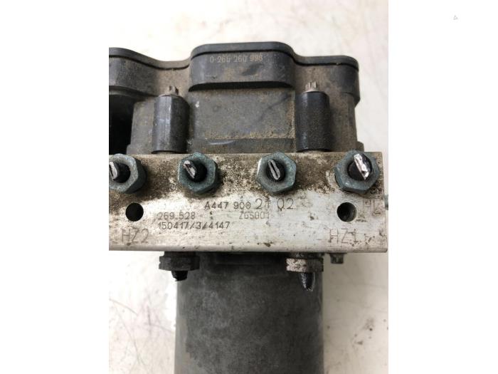 Begagnade ABS-pump Mercedes Vito (447.6) 1.6 111 CDI 16V Pris € 156,45 Marginaltabell erbjuds av Wessel Parts & Service B.V.