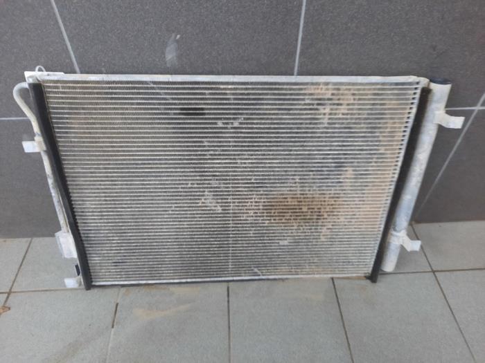 Air conditioning radiator from a Kia Rio IV (YB) 1.2 MPI 16V 2019